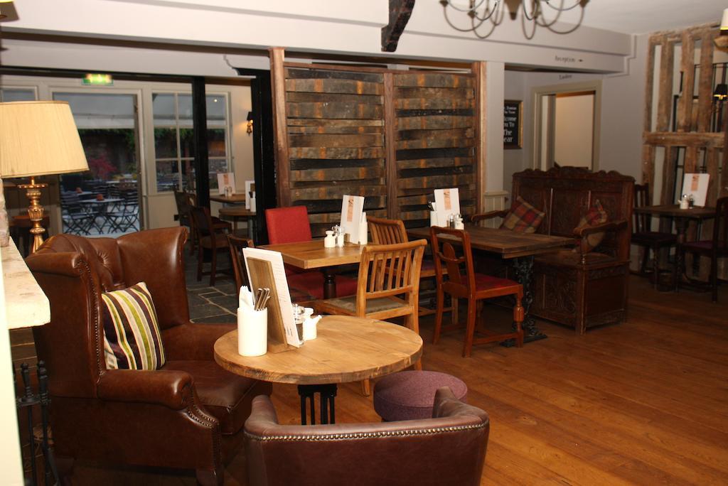 The Bear Hotel By Greene King Inns Hungerford Buitenkant foto