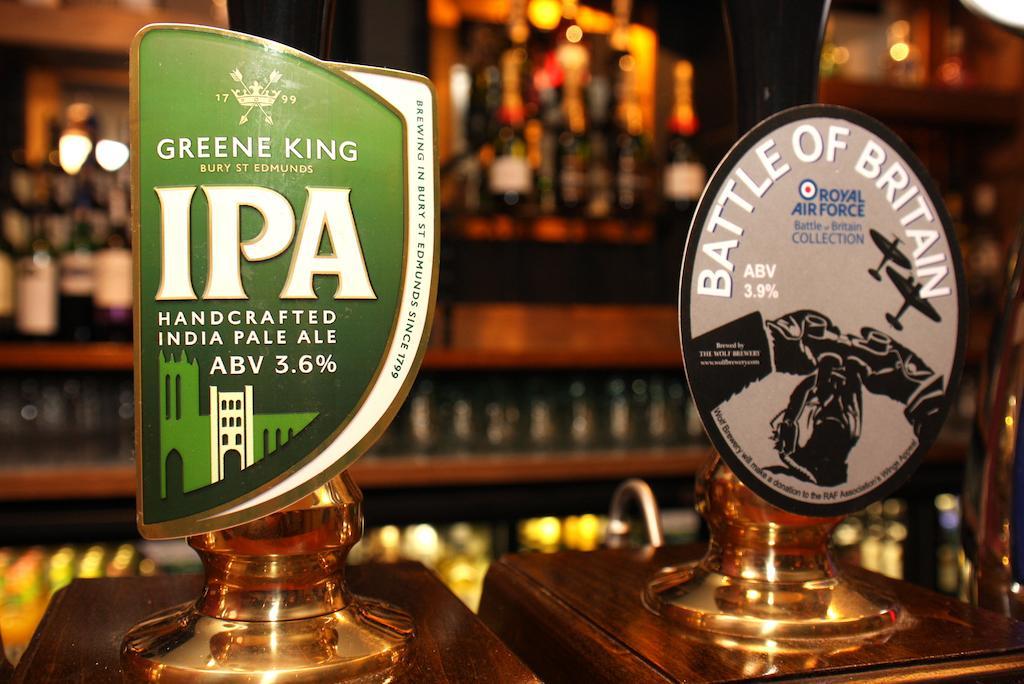 The Bear Hotel By Greene King Inns Hungerford Buitenkant foto