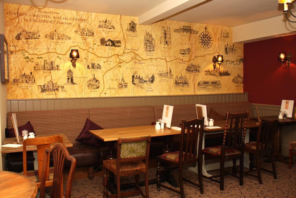 The Bear Hotel By Greene King Inns Hungerford Buitenkant foto