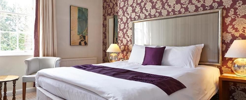 The Bear Hotel By Greene King Inns Hungerford Buitenkant foto