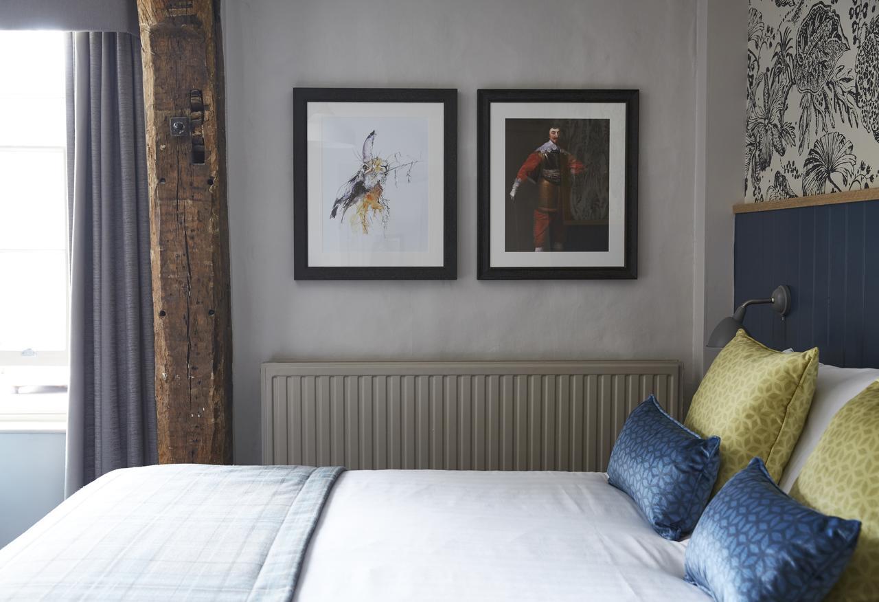 The Bear Hotel By Greene King Inns Hungerford Buitenkant foto
