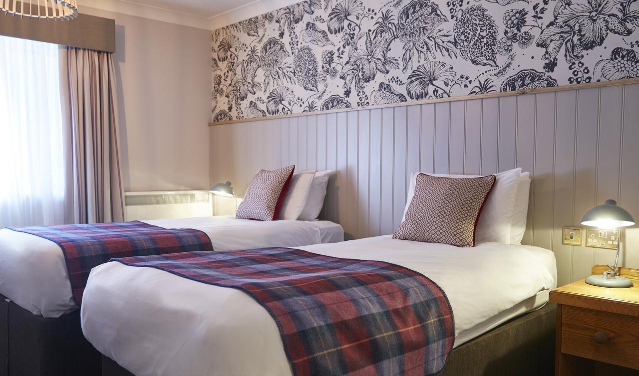 The Bear Hotel By Greene King Inns Hungerford Buitenkant foto