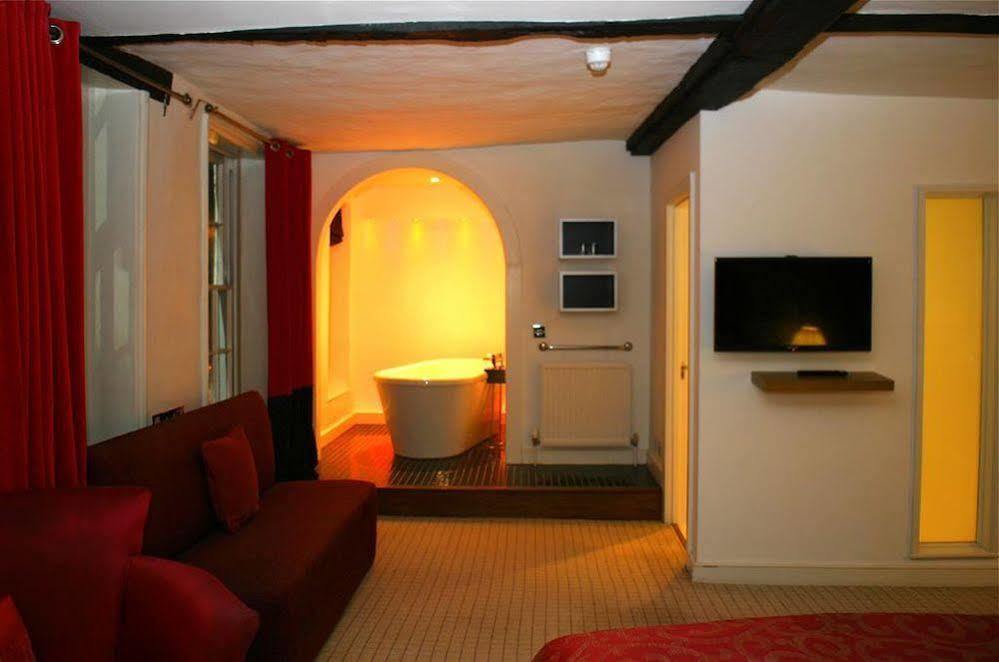 The Bear Hotel By Greene King Inns Hungerford Buitenkant foto